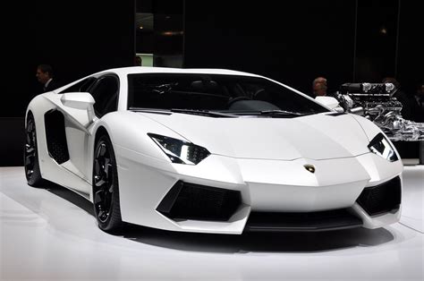 Gambar Transportasi : Gambar Mobil Sport Lamborghini Aventador