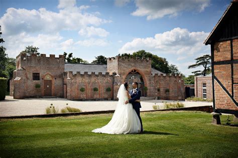 9 Beautiful Rustic Wedding Venues You Have To See | Naturally Rustic Weddings