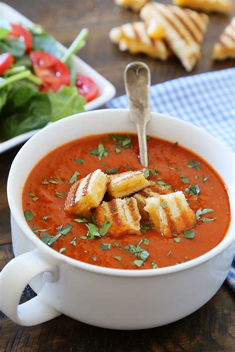 Tomato-Basil Soup with Grilled Cheese Croutons – The Comfort of Cooking