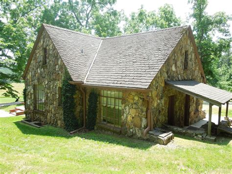 Laura Ingalls Wilder Historic Home and Museum | Laura ingalls wilder, House on the rock, Laura ...