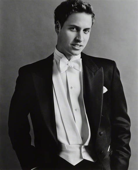 Prince William posed for his 21st birthday portrait, taken by Mario ...