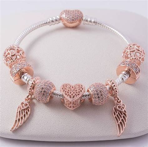 Pandora rose gold charm inspo | Acessórios divertidos, Acessórios, Acessórios femininos