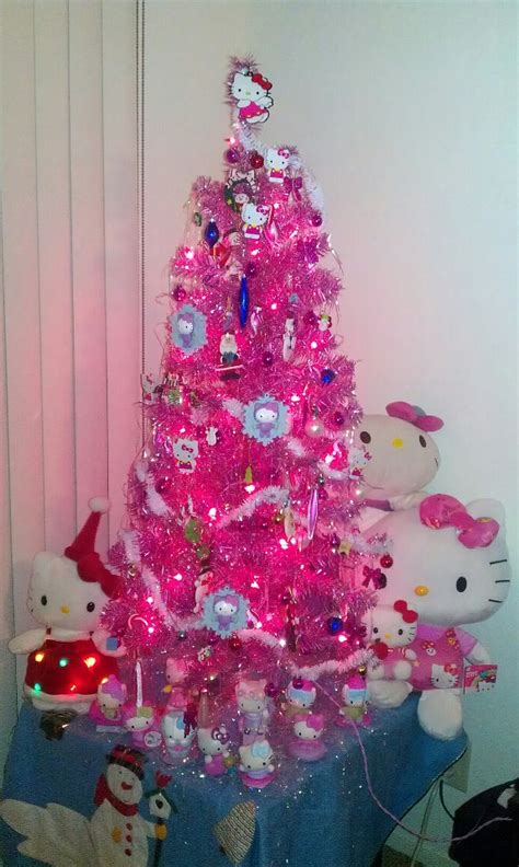 Hello Kitty Christmas Tree 2011 – Hello Kitty Hell