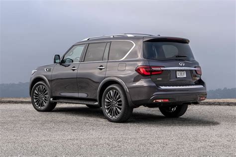 2023 INFINITI QX80 Pictures - 228 Photos | Edmunds