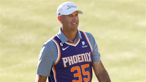 LOOK: Stewart Cink dons Kevin Durant Suns jersey to fans' excitement at Phoenix Open 2023 ...