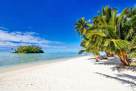 Cook Islands in Pictures: 19 Beautiful Places to Photograph | PlanetWare