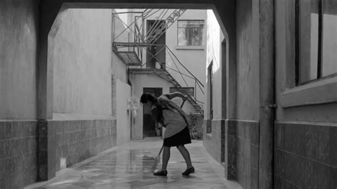 [WATCH] 'Roma' Review: Alfonso Cuarón's Film Unlike Any Other This Year