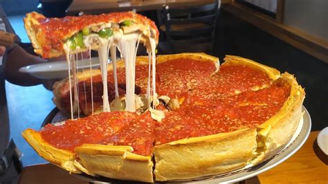 Giordano's Deep Dish Pizza - YouTube