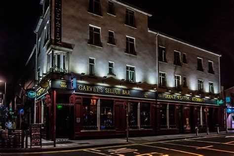 GALWAY AT NIGHT | THE STREETS OF GALWAY