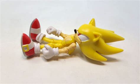 Mavin | Sega Jazwares Sonic The Hedgehog Super Sonic Yellow Figure