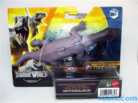 16bit.com Figure of the Day Review: Mattel Jurassic World Dino Trackers ...