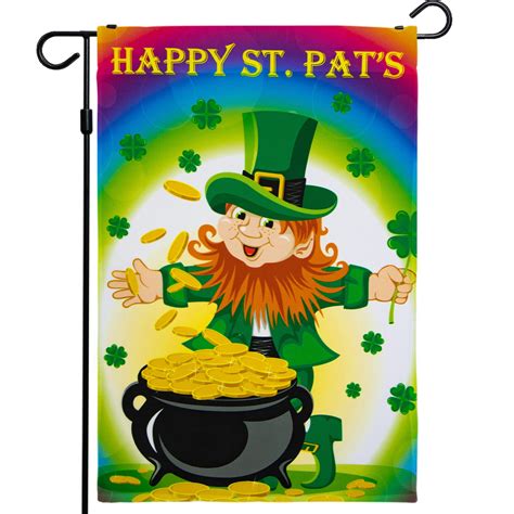 G128 - St Patrick's Day Garden Flag, St Patrick's Themed Decorations - Leprechaun with Pot of ...