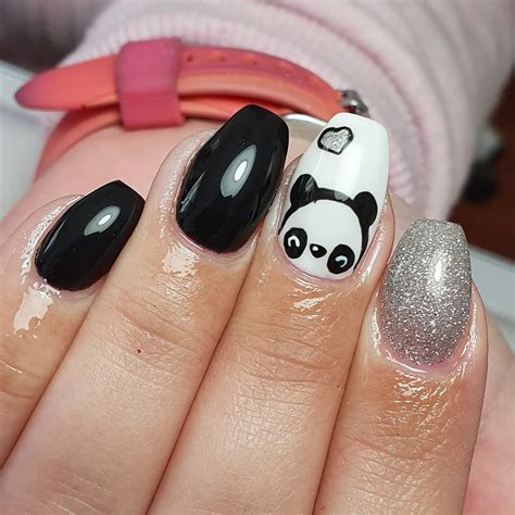 UPDATED: 40 Lovely Panda Nail Designs (July 2020)