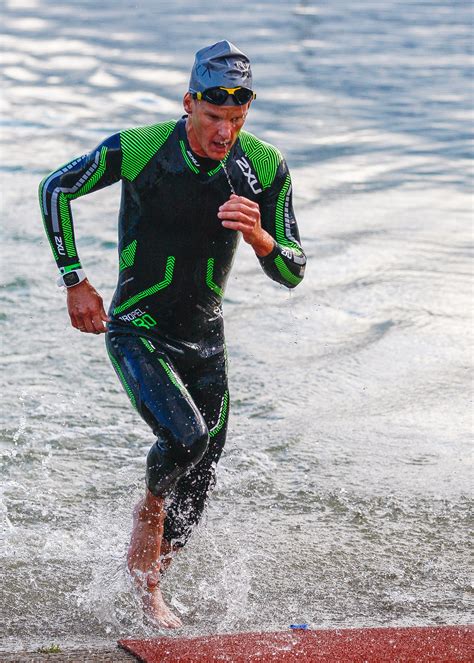 What you NEED to know about your first wetsuit - Triathlon Magazine Canada