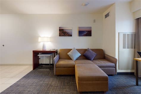 Del Mar Suites with Outdoor Pool | Residence Inn San Diego Del Mar