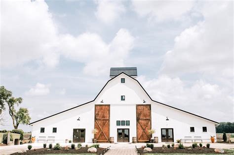 Modern Wedding Barn | Farmhouse wedding venue, Modern wedding venue, Rustic modern wedding