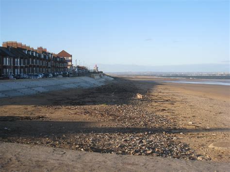 Redcar seafront © Jonathan Thacker :: Geograph Britain and Ireland