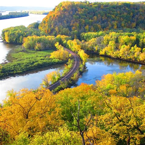 Effigy Mounds National Monument (Harpers Ferry) - 2022 All You Need to ...