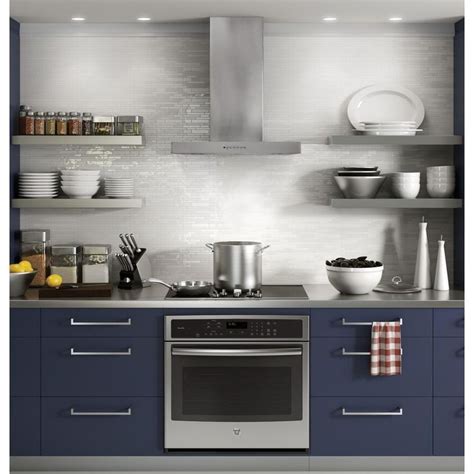 GE 36 in. Wall Mount Range Hood with Light in Stainless Steel ...