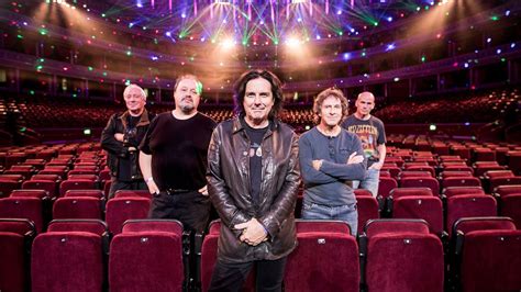 Marillion announce award-winning weekends for 2023 | Louder