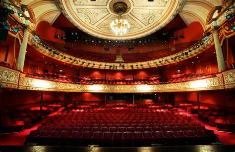 What do the seats look like? (Wolverhampton Grand Theatre) – Family Tickets