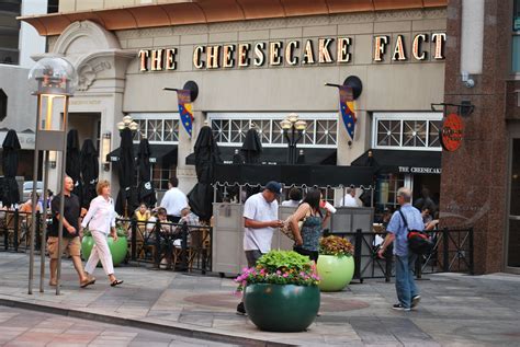 2010:07:11 17:14:00 | Cheesecake Factory at the Tabor Center… | Flickr