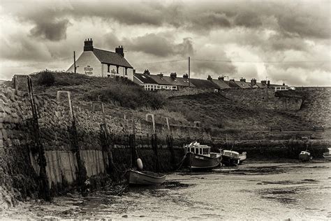 Seaton Sluice Harbour Photograph by David Pringle | Pixels