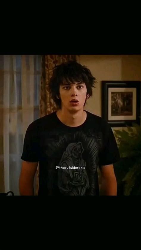 Rodrick herffley | Really good movies, Rodrick heffley drums, Zoo wee ...