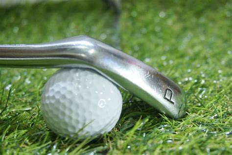 What Degree Loft Is a Pitching Wedge? How to Choose a Suitable One? - Kansas Golf