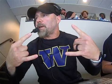 Offensive Coordinator Ryan Grubb Says Goodbye to Washington Huskies ...