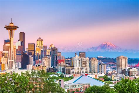 Seattle, Washington, USA Skyline at Dusk Editorial Stock Photo - Image of lights, location ...