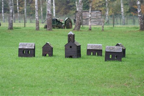 Frahan small houses | Frahan small houses... for animals. | Alexandre Dulaunoy | Flickr