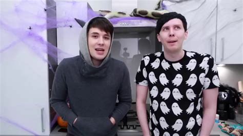 FAV DAN AND PHIL HALLOWEEN BAKING VIDEO - YouTube