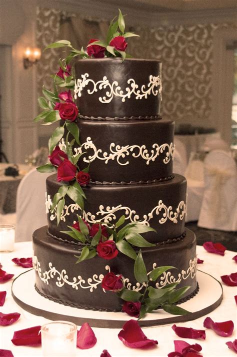 Shelby's wedding cake - german chocolate cake red roses - #weddingcake ...