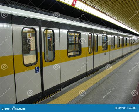 Milan Subway Stock Image - Image: 5897361