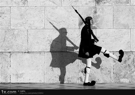 30 Examples Of Shadow Photography Taken at Perfect Time