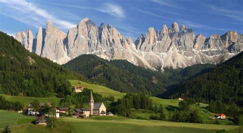 Dolomite: A sedimentary rock known as dolostone or dolomite rock