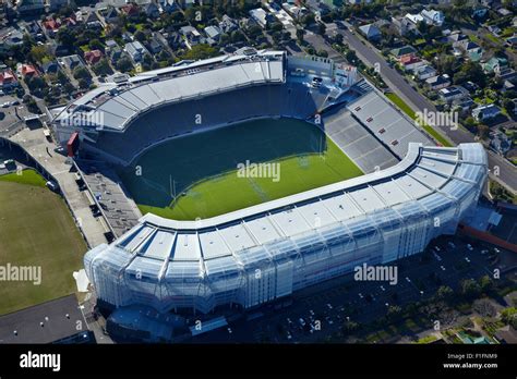 Eden park auckland aerial view hi-res stock photography and images - Alamy