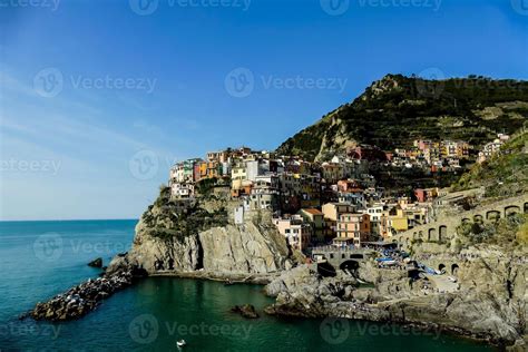 City by the sea 22632765 Stock Photo at Vecteezy