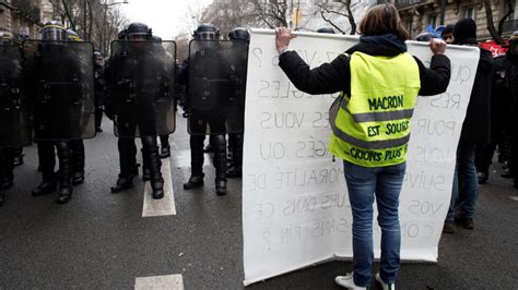 Dozens arrested in fresh anti-Macron protest in Paris | © blogfactory