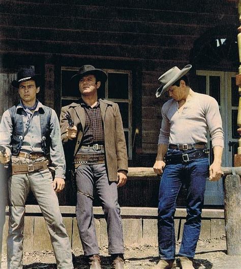 THE MAGNIFICENT SEVEN 25 Steve McQueen, Charles Bronson, James Coburn ...