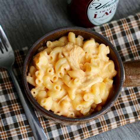 Buffalo Chicken Mac and Cheese - Crockpot Girl