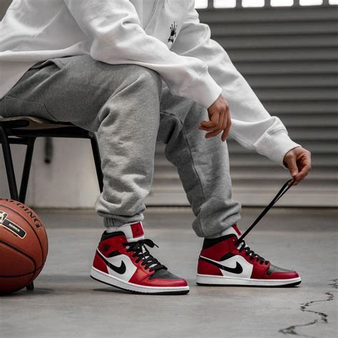 Nike Air Jordan 1 | Jordans sneakers outfit, Sneakers outfit men ...