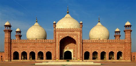 Badshahi mosque - Fascinating Pakistan