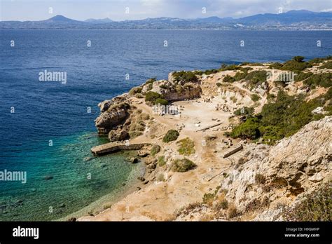 ancient temple of Hera ruins in Loutraki Stock Photo - Alamy