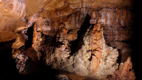 A lot to explore in Wisconsin's caves