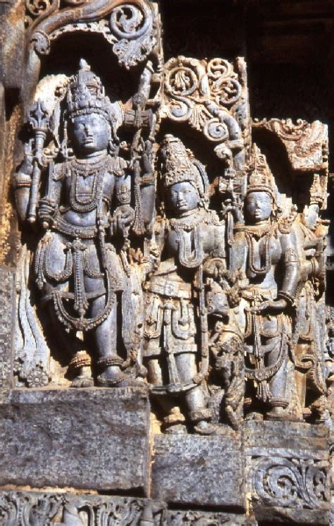 10 Famous Stone and Rock Indian Sculptures | Owlcation