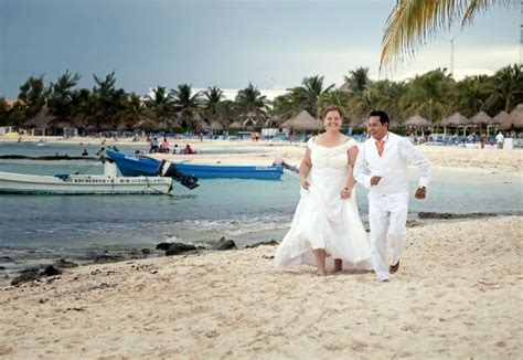 Sandos Stories: Heidi and Miguel’s Wedding - Sandos Blog