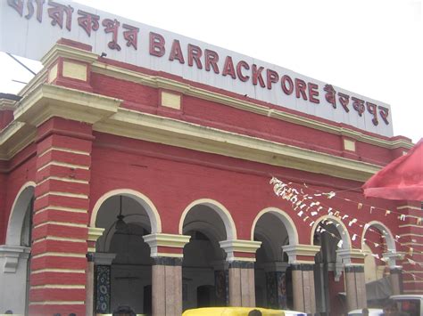 Kolkata Curry: The Barrackpore railway station- a landmark in Sealdah ...