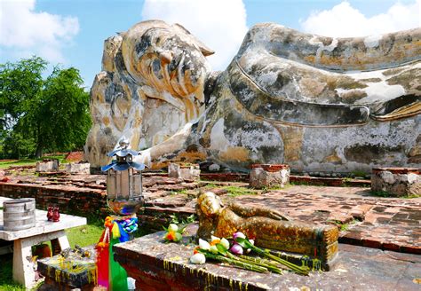 Temples of Ayutthaya | Follow the Family